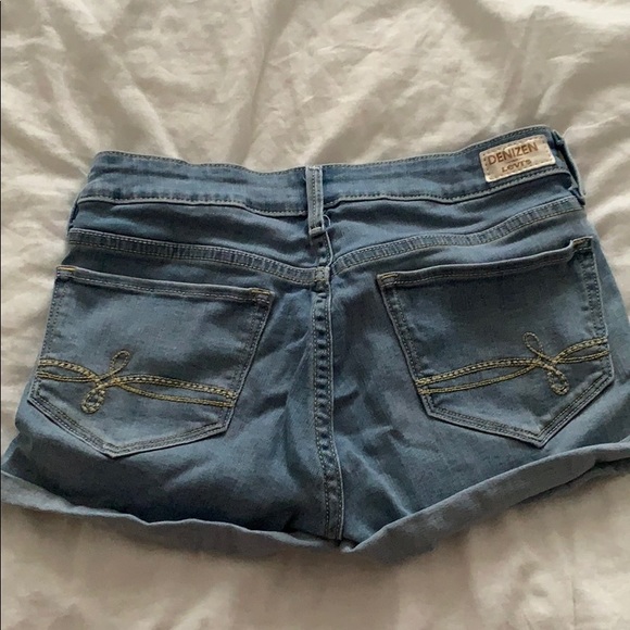 Stretch Low Rise Shorts - Picture 2 of 3